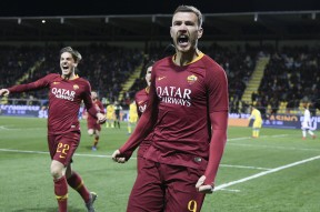 米乐体育官网-罗马客场赢球，展现出色战术和表现(罗马客场赢球,展现出色战术和表现优势)