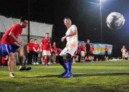 米乐娱乐-形容在激烈竞争中脱颖而出的成语