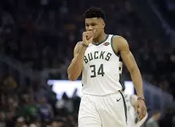 雄鹿坚持到底，赢下苦战取得重要胜利的简单介绍